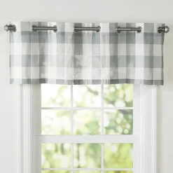 Buffalo Check Valance