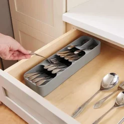 Compact Cutlery Organizer