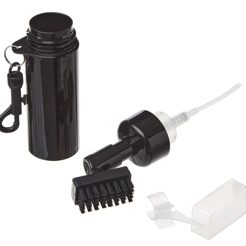 Golf Club Cleaner Brush - Portable, Lightweight with Built-In Water Spray