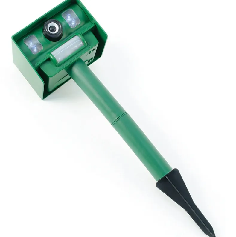 IdeaWorks® Solar Yard Garden Protector Ultra Sonic Animal Repeller