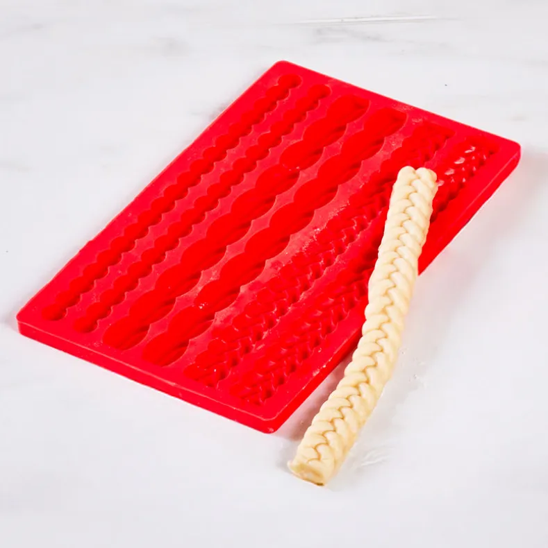 Pie Crust Decorating Accessories