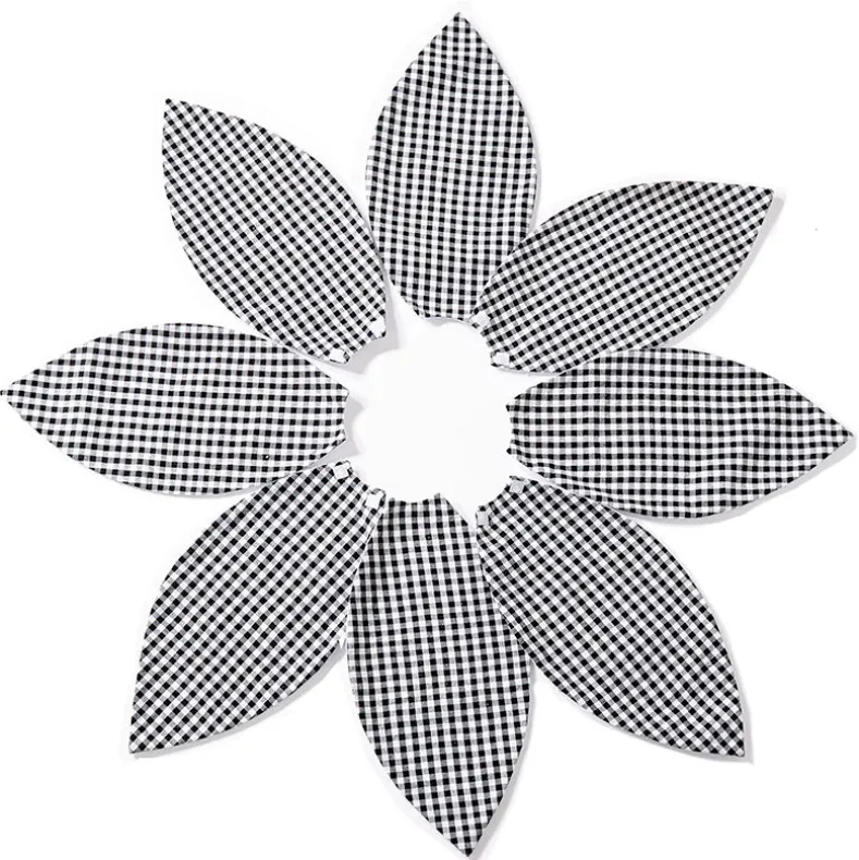 Plaid Holiday Decor