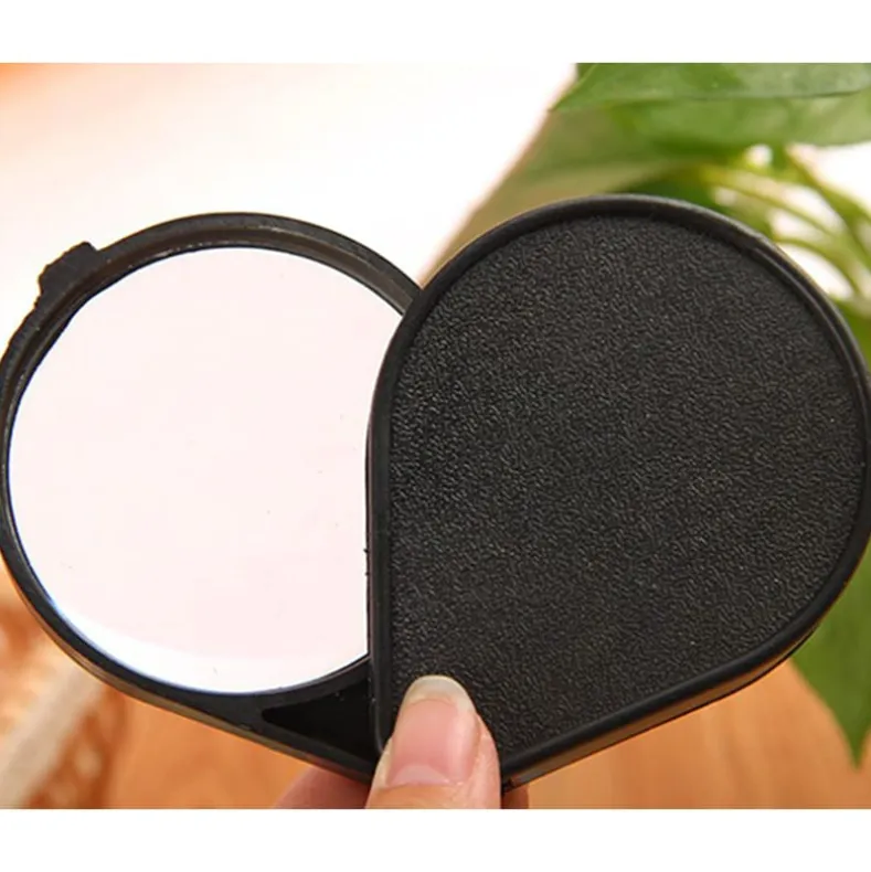 Pocket Magnifying Glass 3X