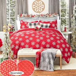 Red Snowflake Full/Queen Quilt Set with Shams