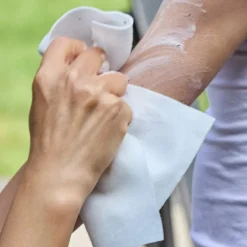 Skunky™ Disposable Bathing Sponge Wipes - Just Add Water for a Quick Clean