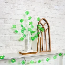 St Patrick's Lighted Green Shamrock Garland - Battery Operated
