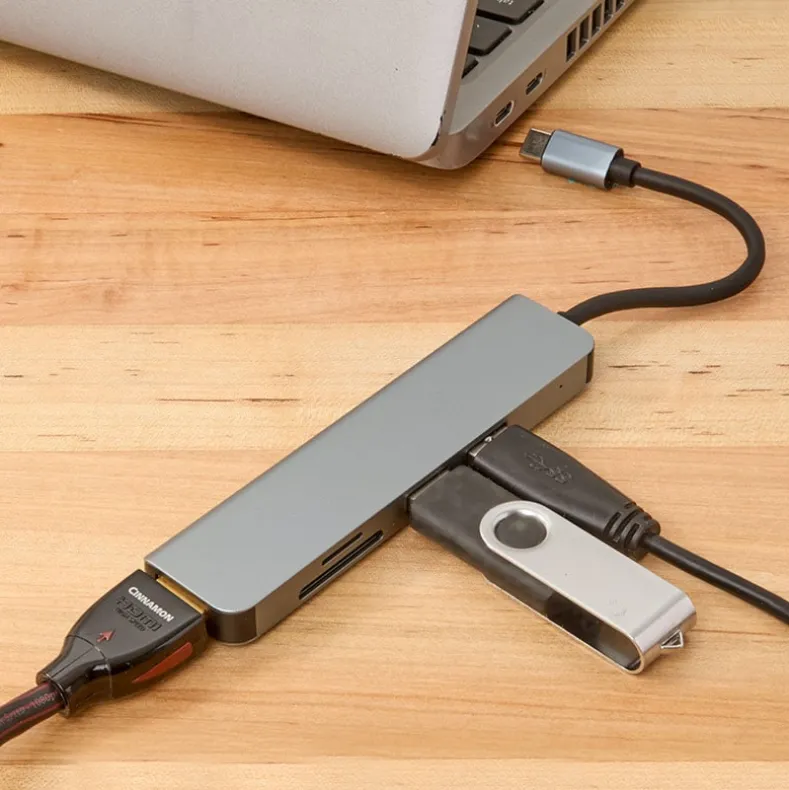 USB-C Hub 5-In-1 Compact Durable Design With HDMI TF/SD Card Readers